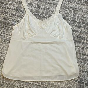 Elegant vintage Cabernet Cream Lace Trim Cami Top
